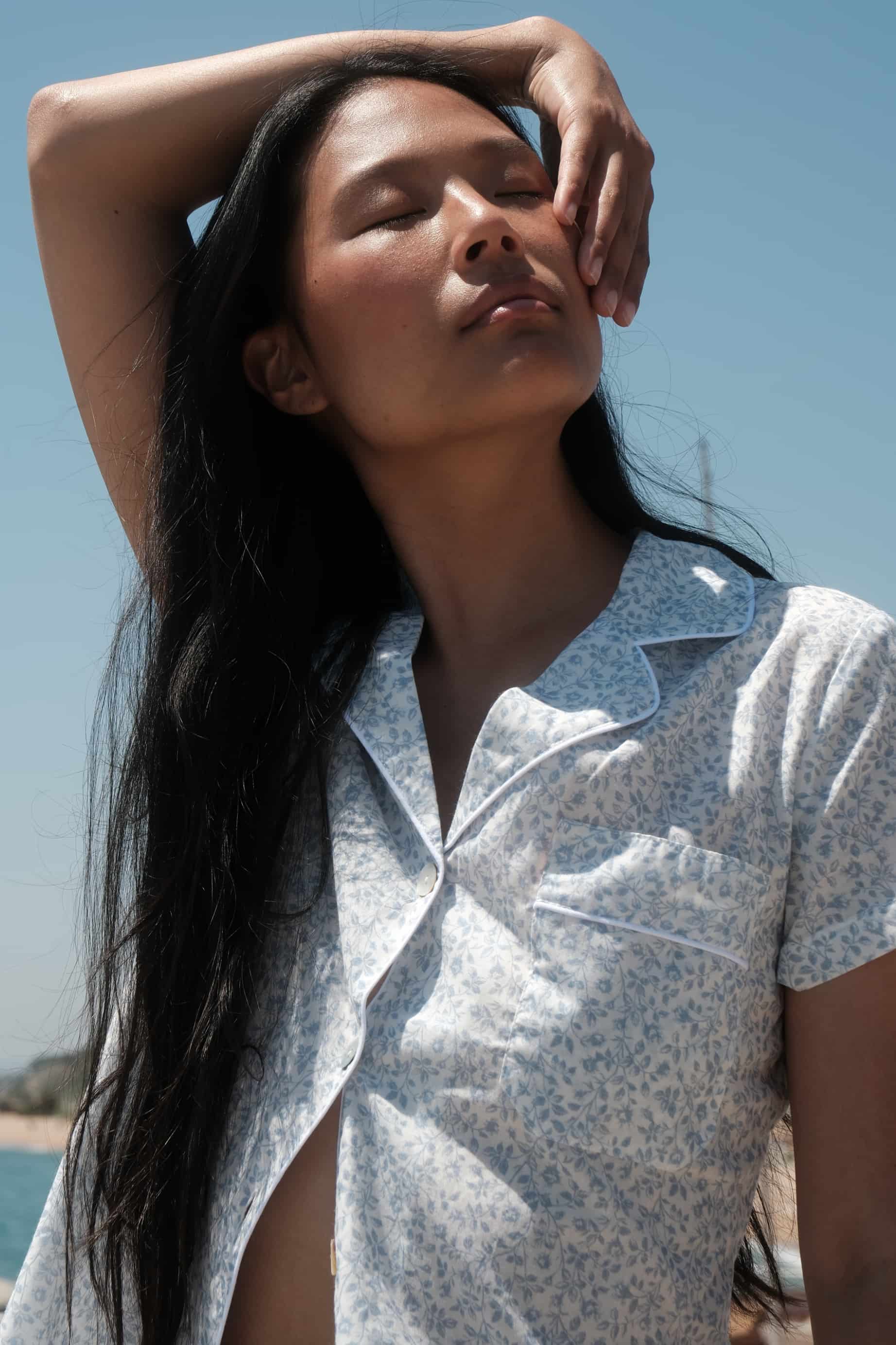 Pyjama Court à Fleurs Bleues