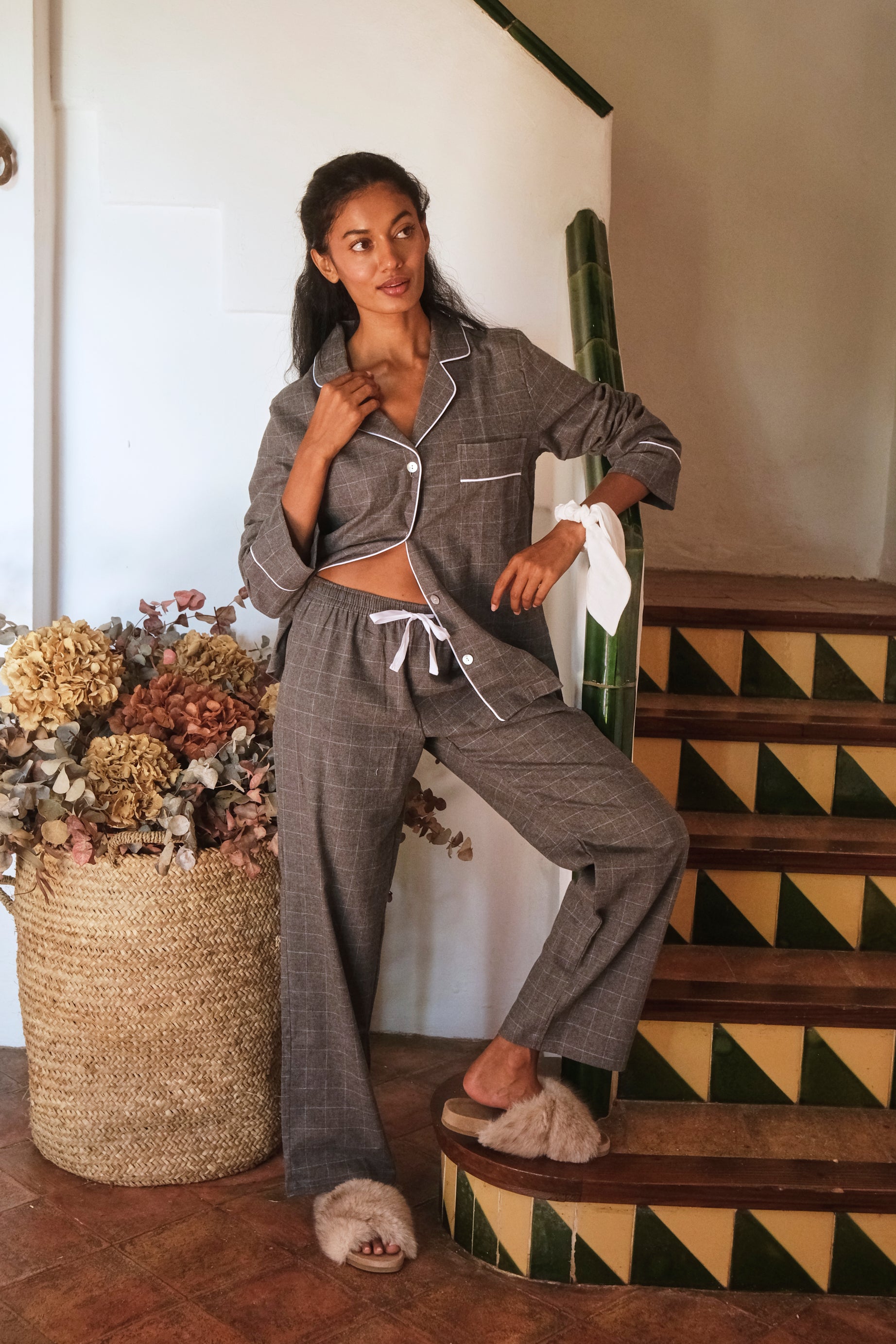 Pijama Mujer Grey and White