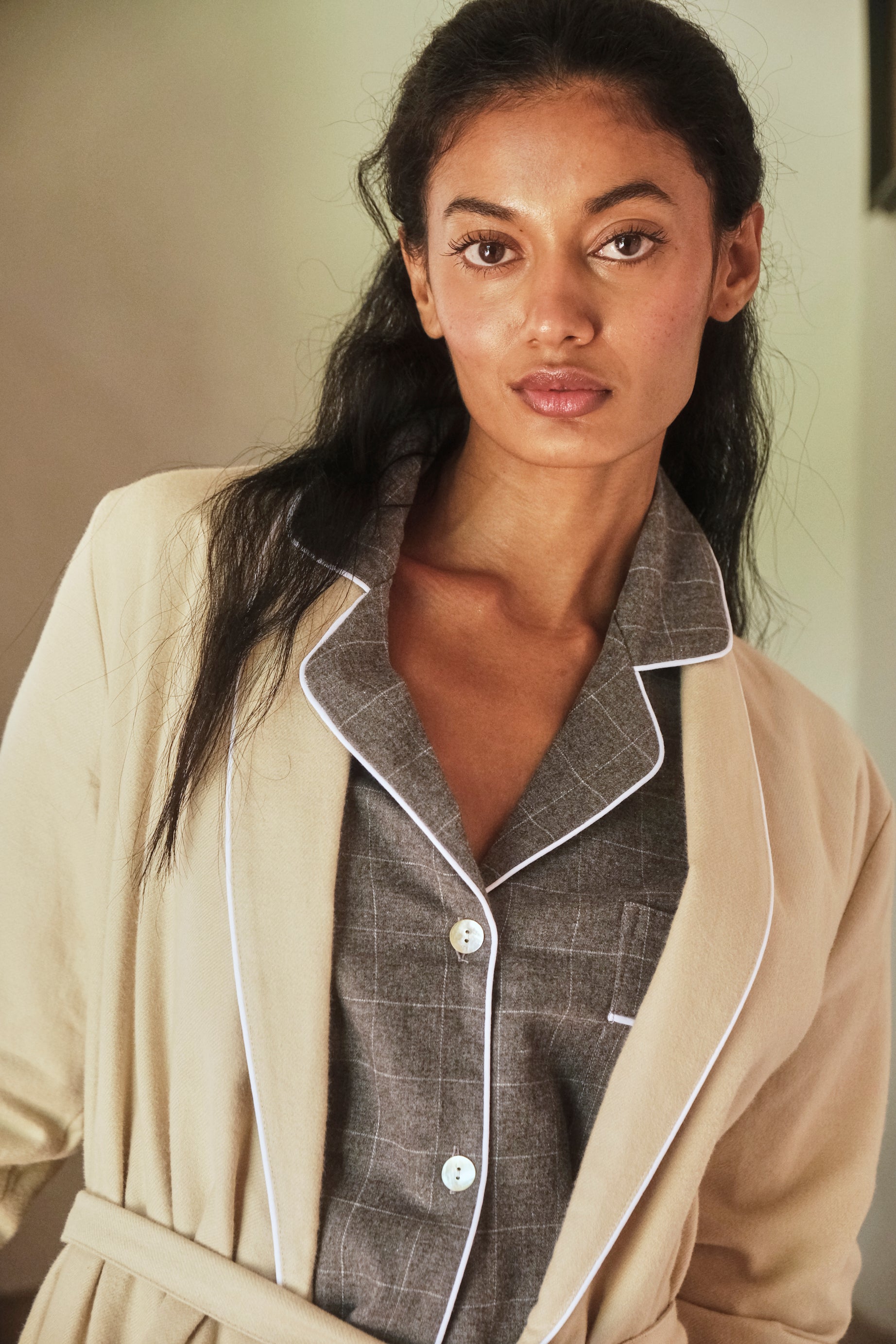 Batín Mujer Beige