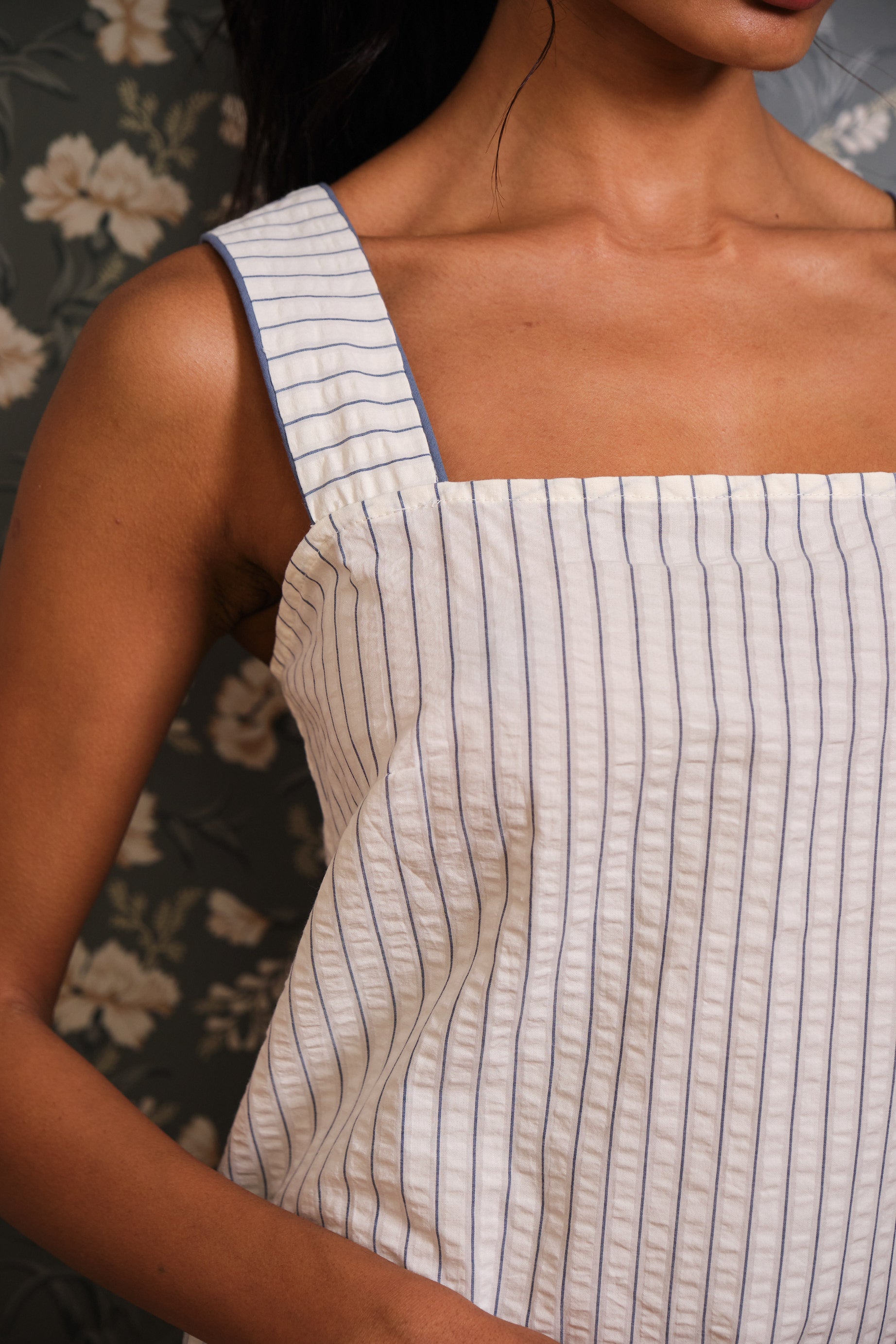 Lucía nightgown with straps